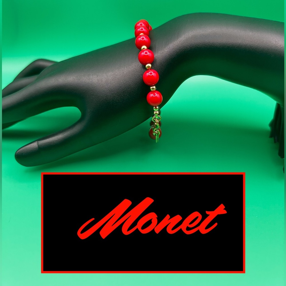 Elegant Vintage Red and Gold Beaded Bracelet Marked Monet